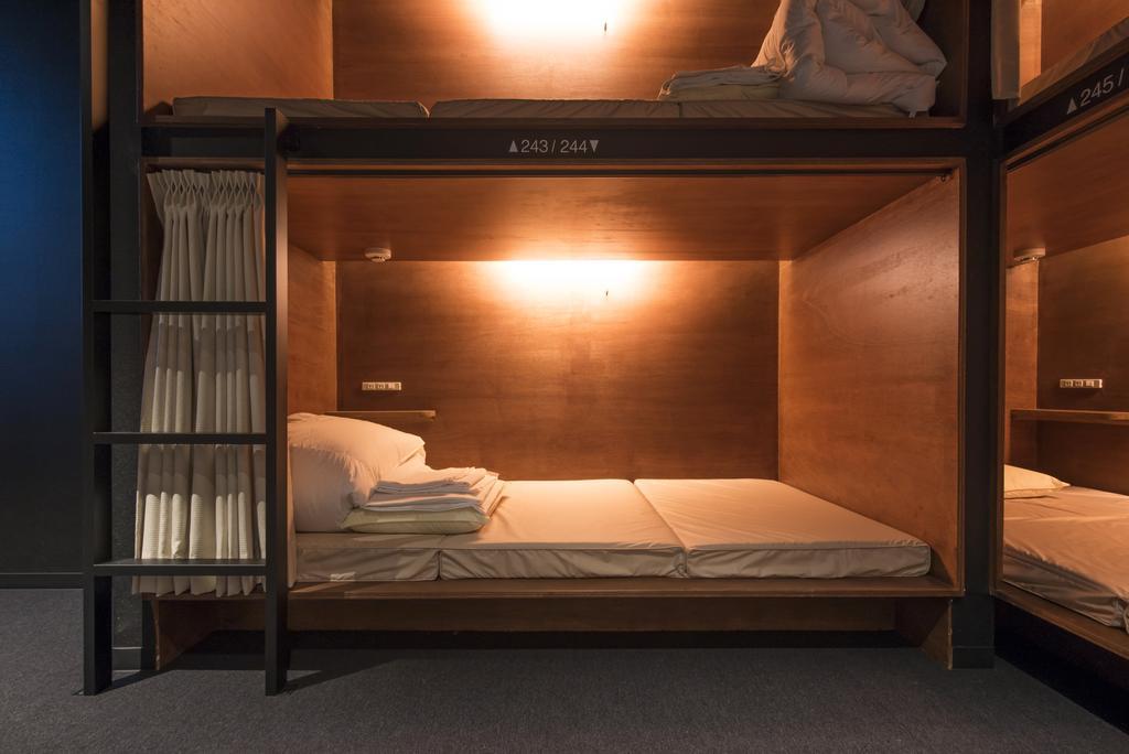 Hatago Tenjin Hostel Fukuoka  Kültér fotó